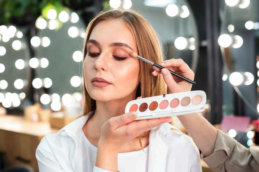 Quelques astuces professionnelles pour un maquillage réussi